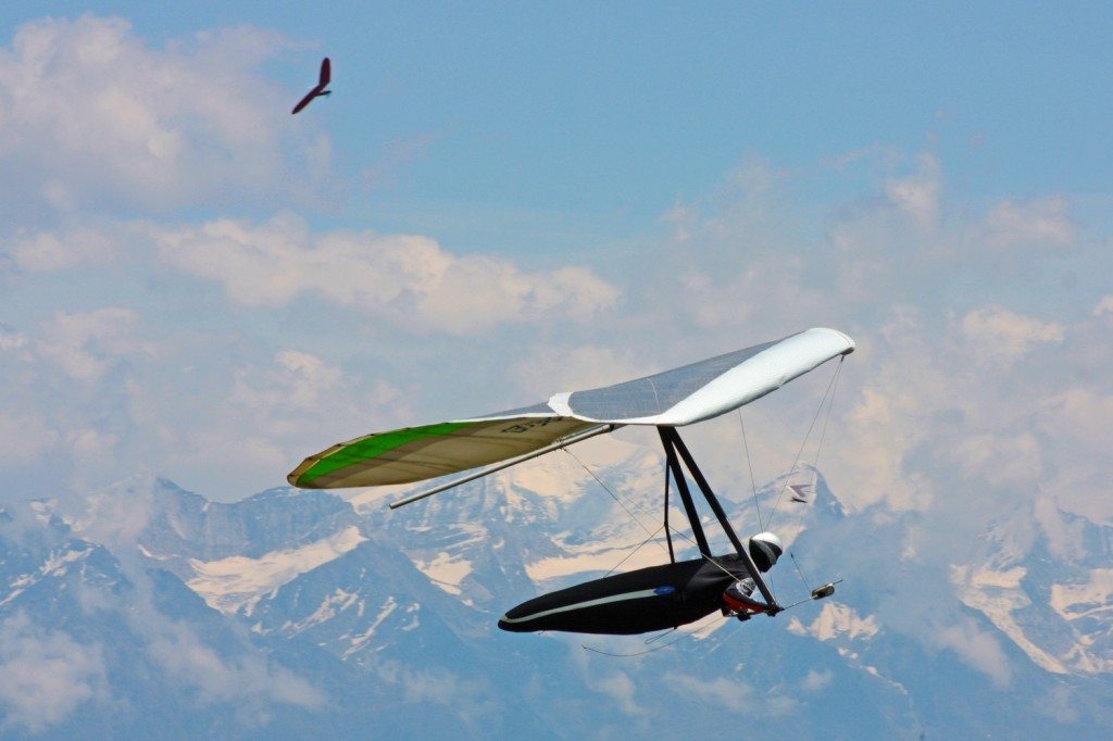 10 Deadly Hobbies Your Insurance Agent Probably Hates You For 7 Hang Gliding
