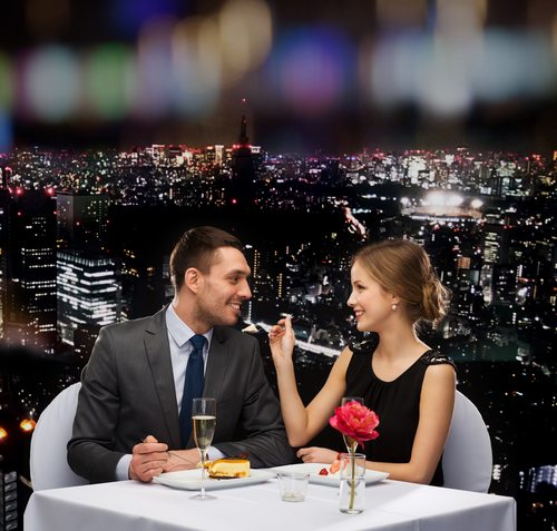 Top 10 Ingredients for the Perfect First Date 2 No group dates. First dates should always be one on one. Leave the friends at home