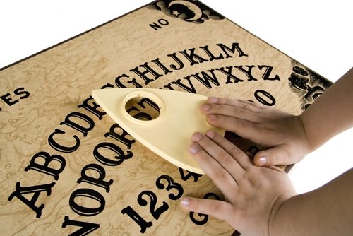 Top 10 Facts About Abraham Lincoln 1 Seances at the Whitehouse. Sounds fun!