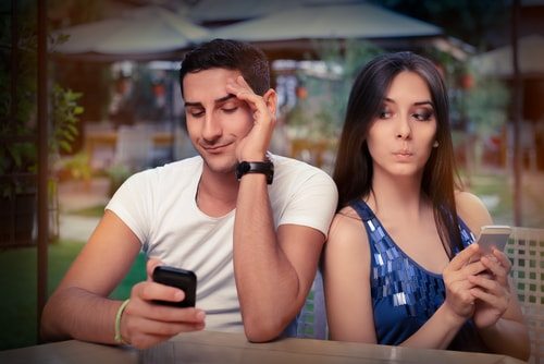 Top 10 Ways Social Media Has Ruined Dating 4 Social media and online dating are killing monogamy