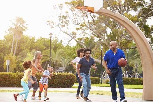 Stephen Curry is from a basketball family!