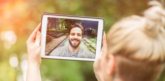 10 Ways to Survive a Long Distance Relationship