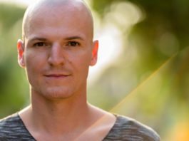 10 Reasons Bald Men are Scientifically Sexier than Men with Hair