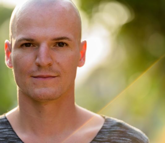 10 Reasons Bald Men are Scientifically Sexier than Men with Hair